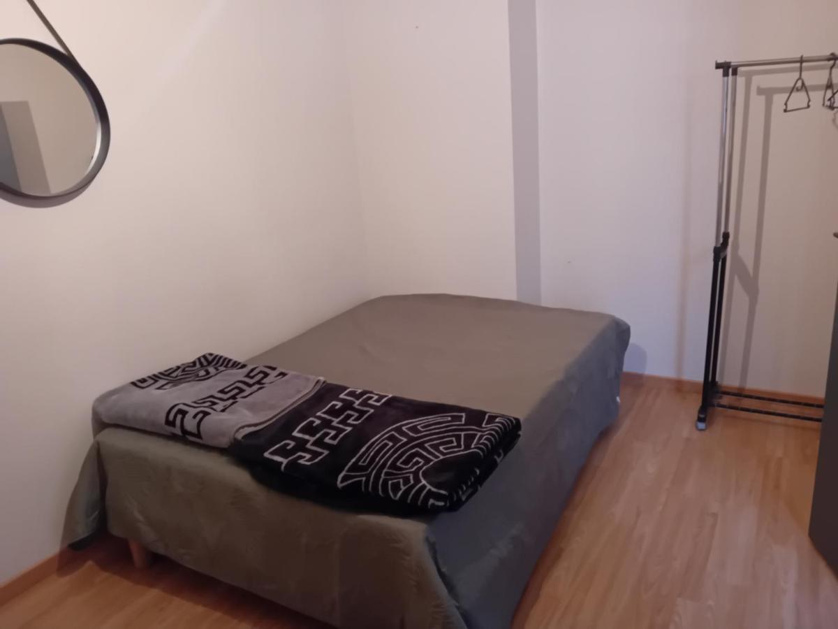 Une Maison En Ville 圣但尼 外观 照片